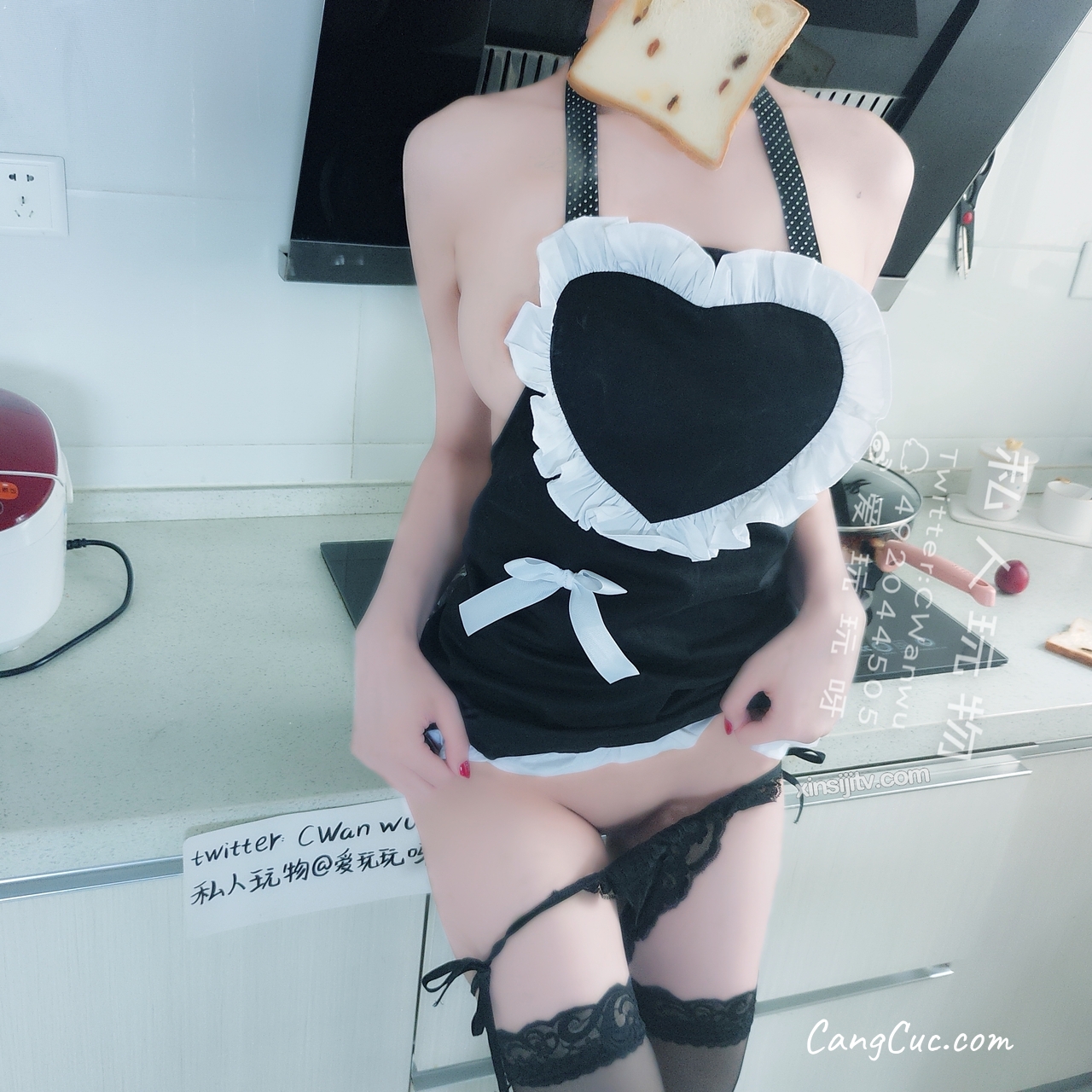 Coser@私人玩物 – 性感女仆厨娘